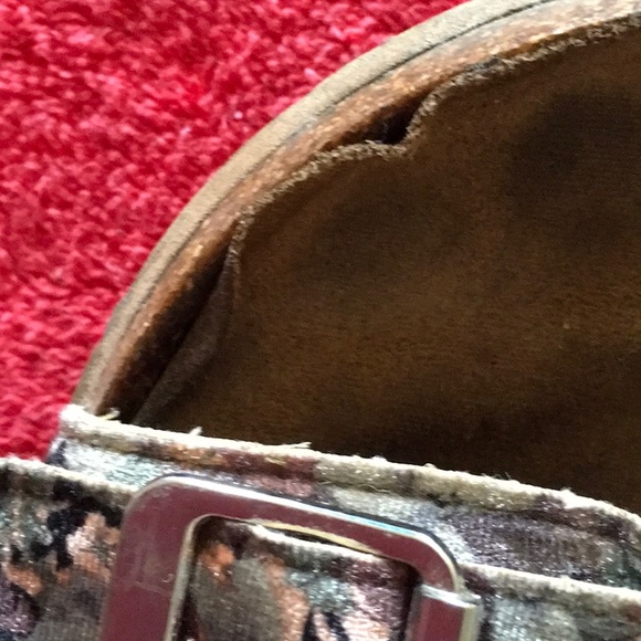 Sandals - Picture 4 of 4